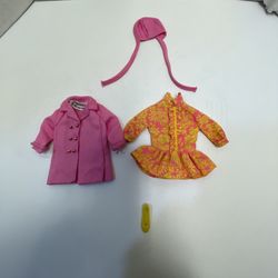 Vintage Barbie Skipper 1960s CHILLY CHUMS #1973 DRESS Hat Coat Outfit 1 Shoe