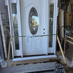 Premium Exterior Fiberglass Door – For Sale 🚪