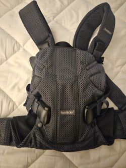 BabyBjorn Carrier