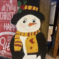 Wood snowman