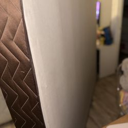 Mattress Bed w Bottom Frame