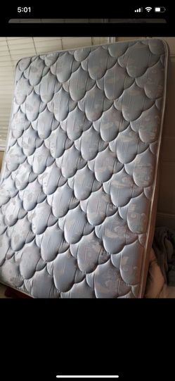 Full mattress like new