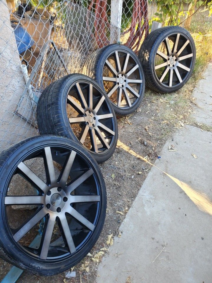 DUB Rims 22"