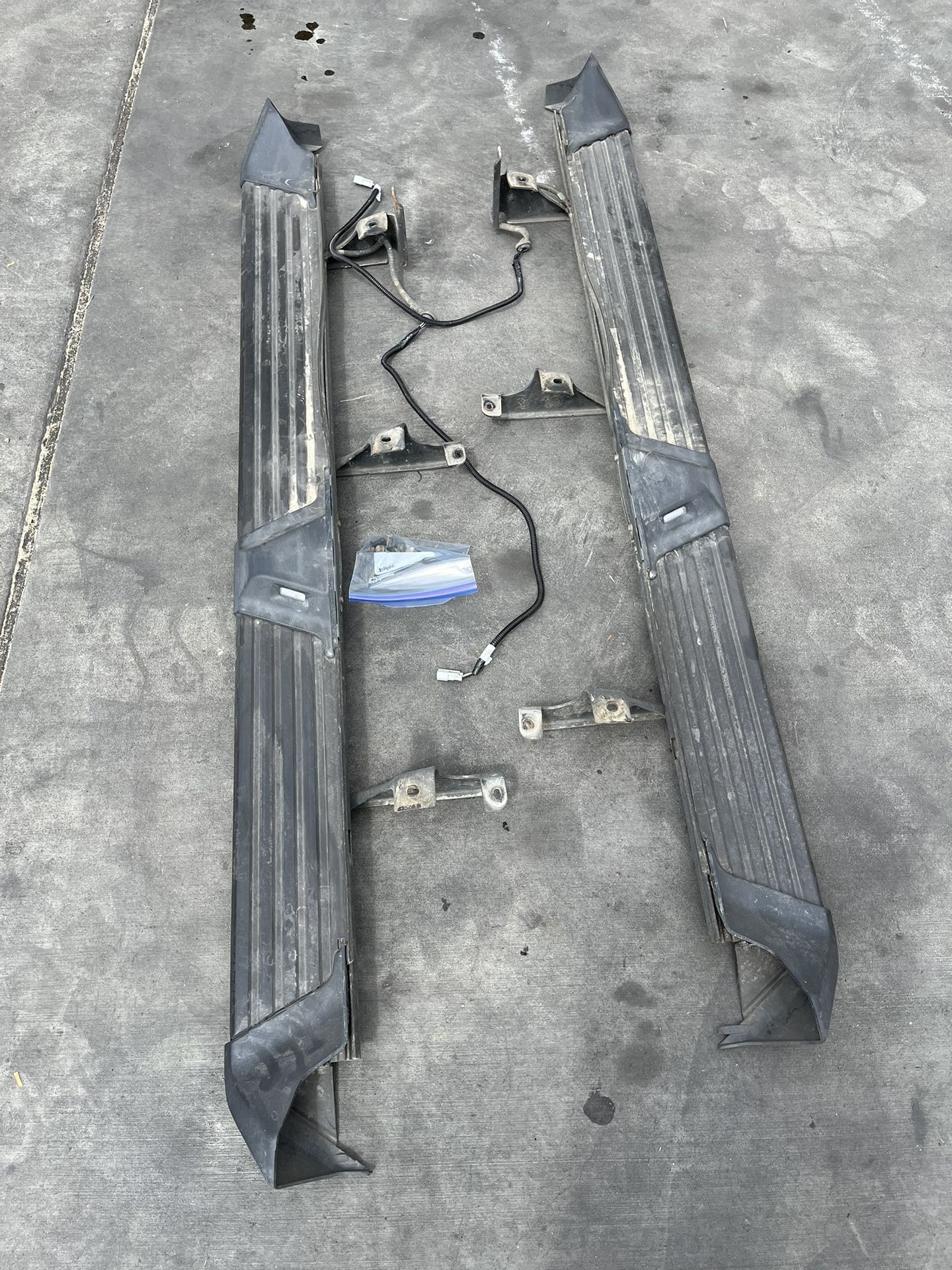 Running Boards 2011 Honda Pilot Touring OEM