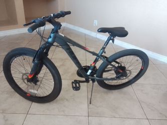 Huffy Mountain Bike 24" with Disc Brakes 21sp
