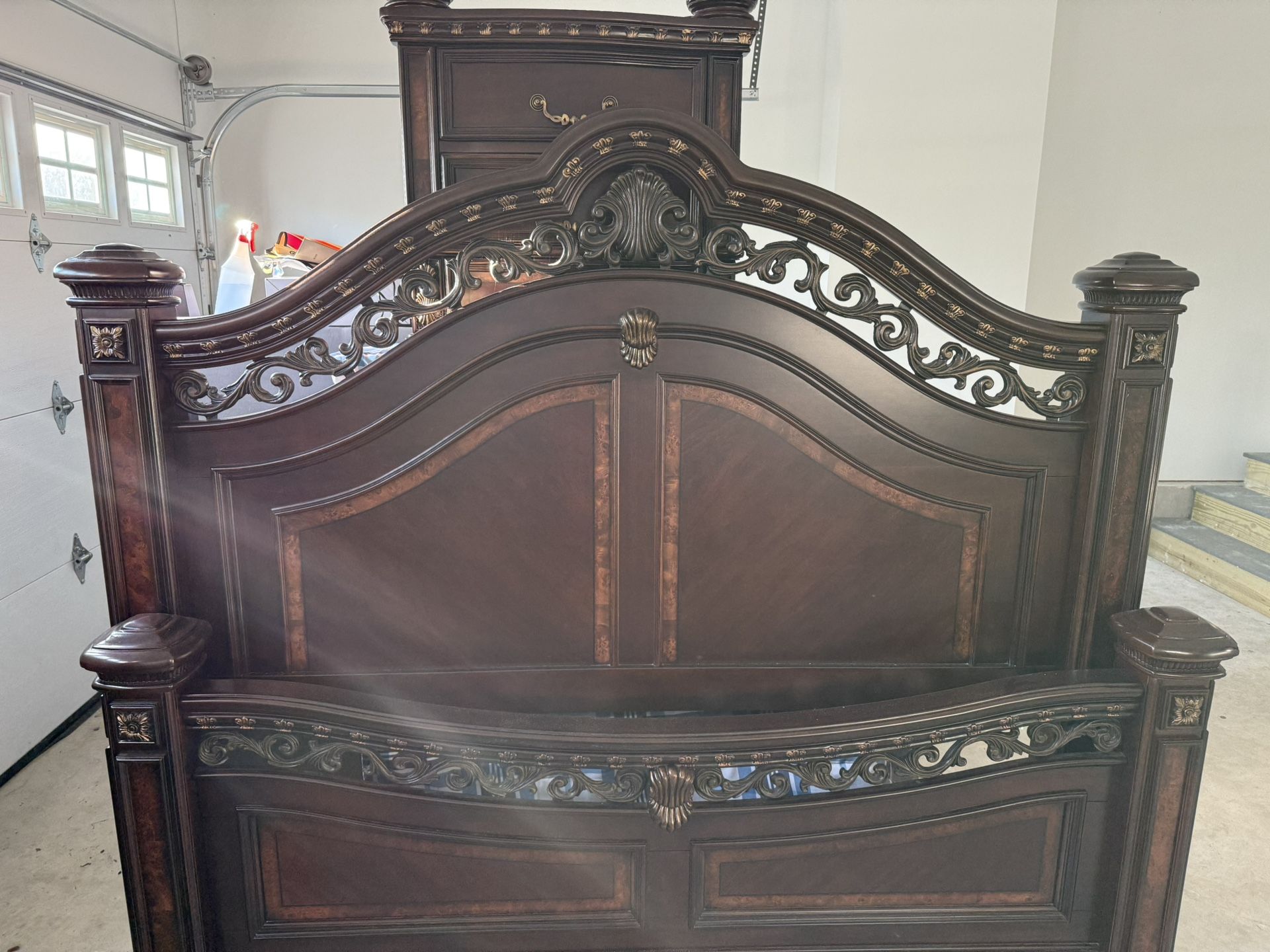 Ashley Bedroom Set Paid $3000 Asking $800 Obo