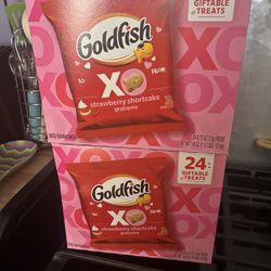 Goldfish Valentine’s Grahams
