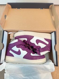 Nike Air Force 1 '07 Mid LX Viotech - Women's Size 8