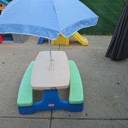 Little Tikes Table