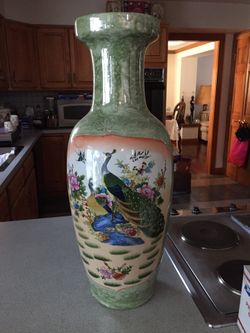 Chinese decorative vase