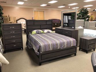BRAND NEW 5 PIECE COMPLETE BEDROOM SET WITH MATTRESS