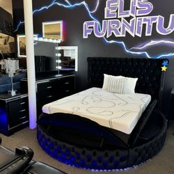 Gourges Bedroom Set Round Bed W/ Dresser, Mirror W/ Light Builbs & Night Stabd 4 Pcs Queen $1899 