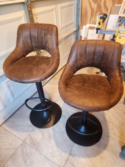 Set of two bar stools