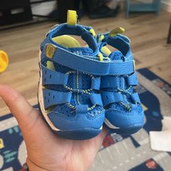 Water Shoes Sizes 6t