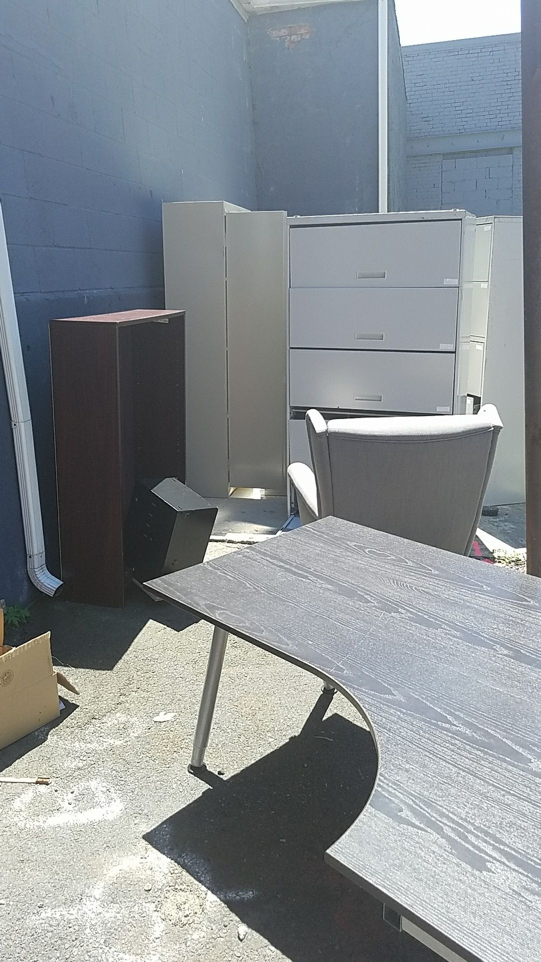 Free Office Furniture