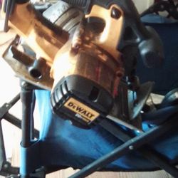 DeWalt Saw No Battery 