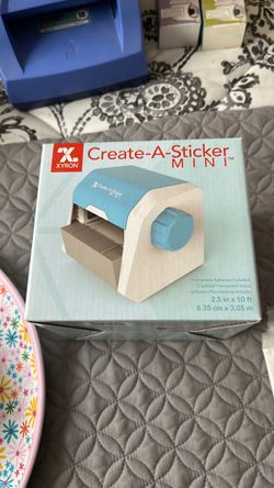 Sticker maker