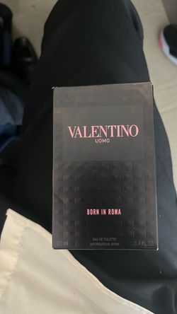 Valentino born in Roma EAU DE TOILETTE , cash only
