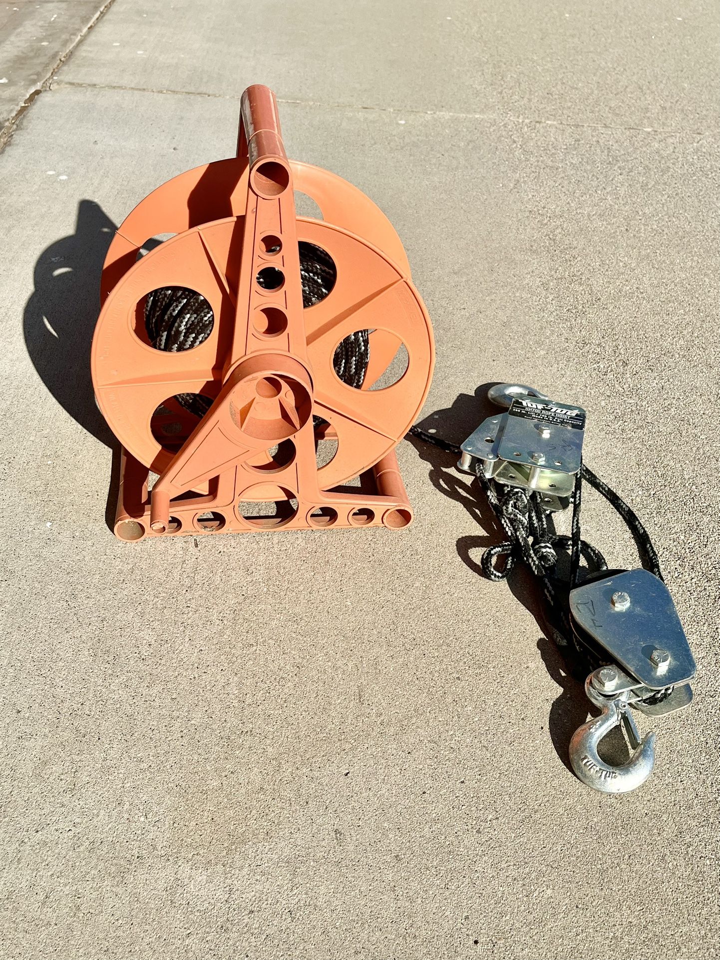 Tuf- Tug Rope Heist Block And Tackle W/ Rope