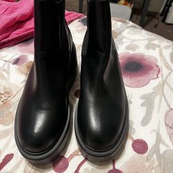 6.5 woman boots new