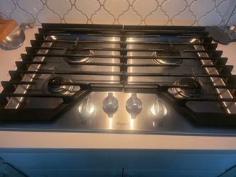 Gas cooktop