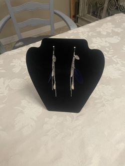 Northern Clover Feather Earrings (New)