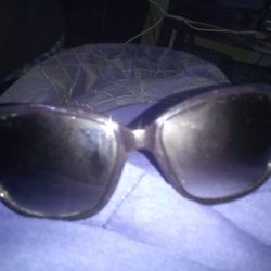 Woman's Sunglasses 