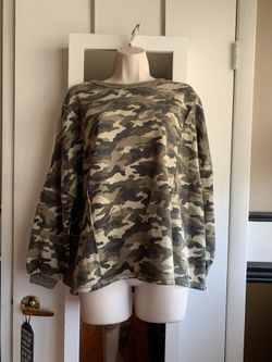 Camo top