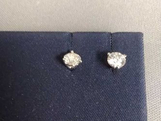 Double Stud Earrings White Gold 10k (.417) 0.6 grams