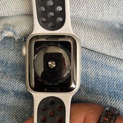 Apple Watch SE 40