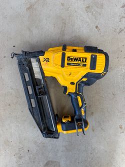 Dewalt Cordless 16-Gauge Angled Finishing Nailer