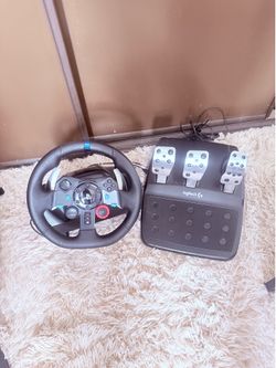 Logitech g29 Gaming Steering Wheel - barley used