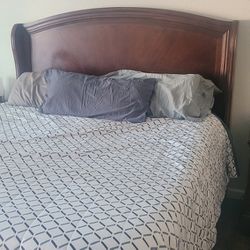 6 Piece Bedroom Set With Built In Nightstand Outlets