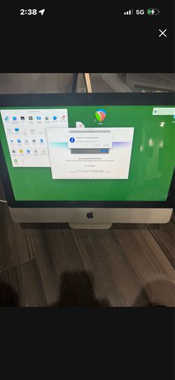 Apple computer monitor