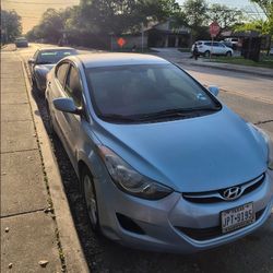 Hyundai Elantra 