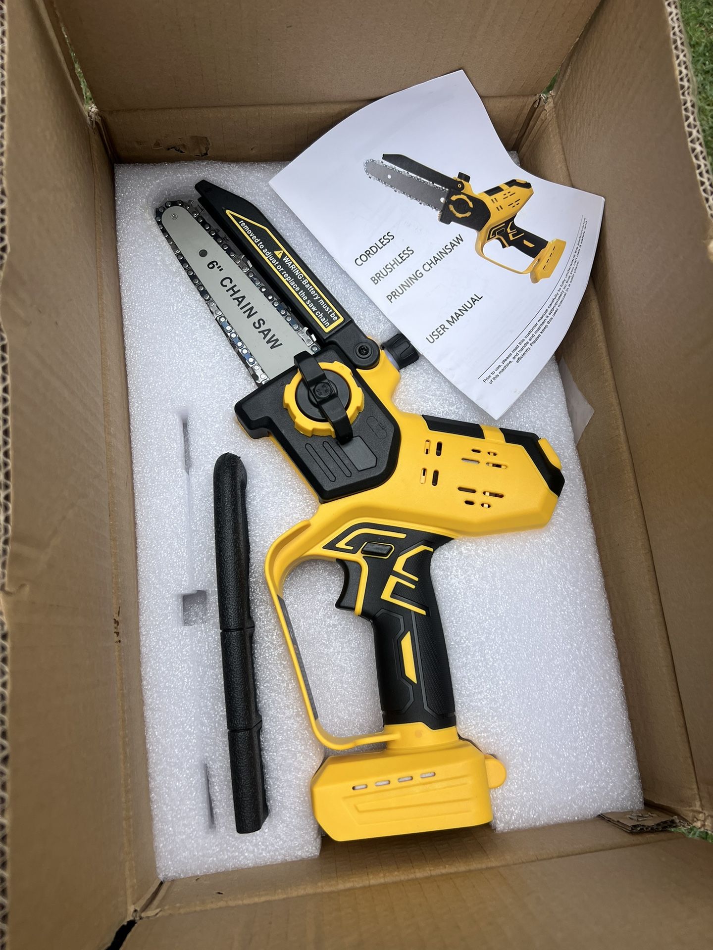 Mini Chainsaw for Dewalt 20V MAX Battery, Auto-Oiler,6-Inch Brushless Cordless Pruning Chainsaw, Battery Powered Mini Chainsaw for Wood Cutting