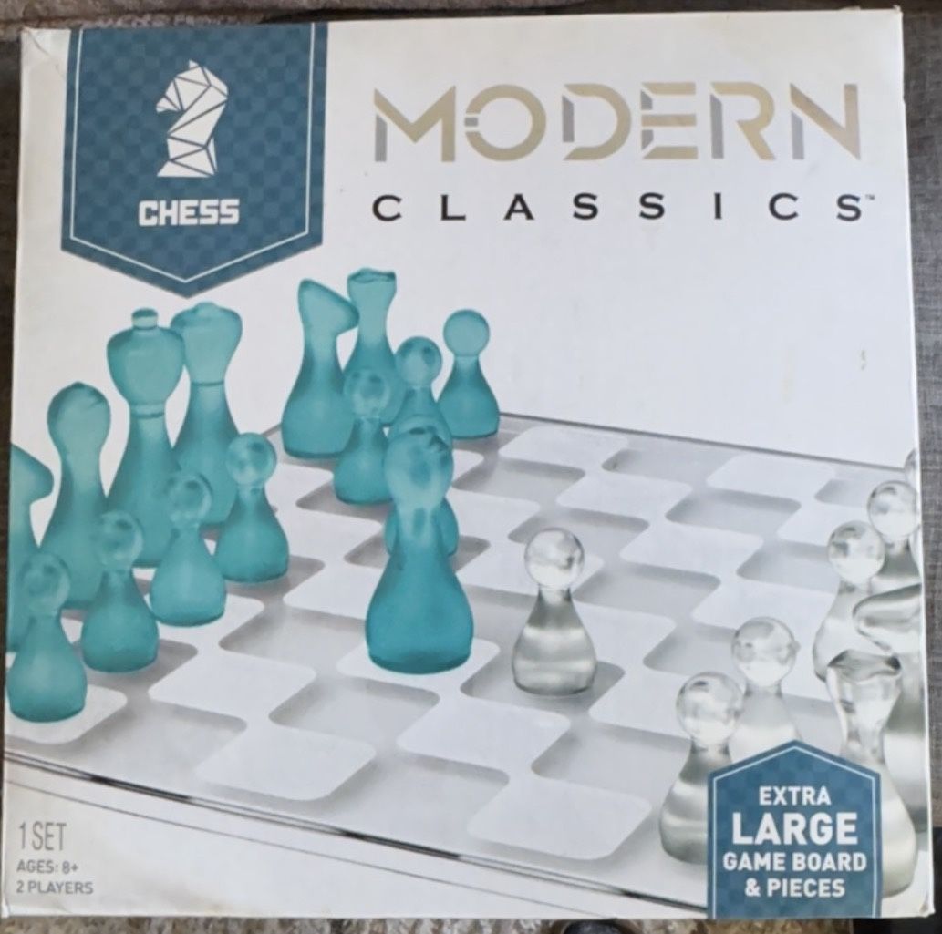 Chess Modern Classics Game Board & Pieces 