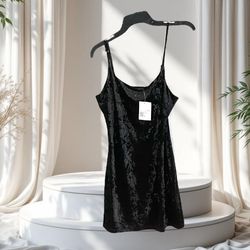 Forever 21 New w Tag Black Crushed Velour Look Adjustable Spaghetti Strap Mini Dress Women (or Juniors) Large