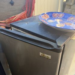 Free! Chairs Mini Fridge And Kegerator 