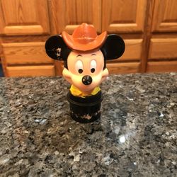 Vintage 1950’s Very Old Disney Mickey Mouse Cowboy Hat Squeeze.  Size 4 1/4 inches Tall .  Preowned paint wear due to age.  Has been on display in a c