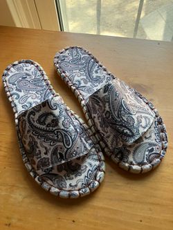 Women’s sandals