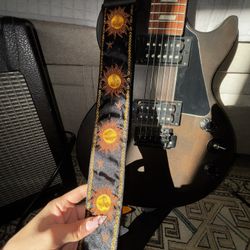 Epiphone Les Paul Electric Guitar w/ Amp