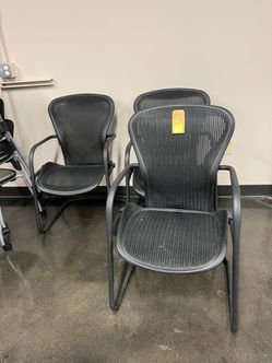 Aeron Chair w/o wheels