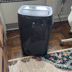 8,000 BTU Portable Air Conditioner LG