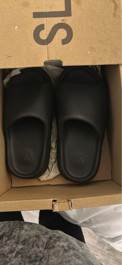 Adidas Yeezy Slide ‘Onyx’ *Box At End*