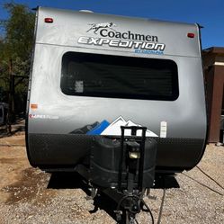 2021 Coachmen Expedition 