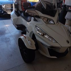 Can Am Spyder