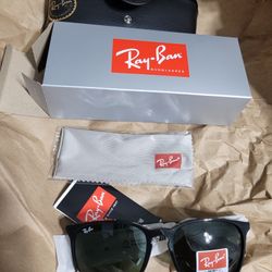 Ray-Ban RB4387F  Polished Black Frames w/ Classic Green Lenses