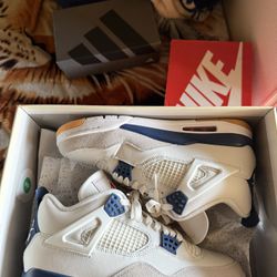 Jordan 4 SB Size 10