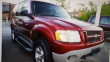 2003 Ford Explorer Sport XLT 4WD 2dr SUV